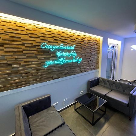 Aviators Guest House - Premium Room Щраусберг Екстериор снимка